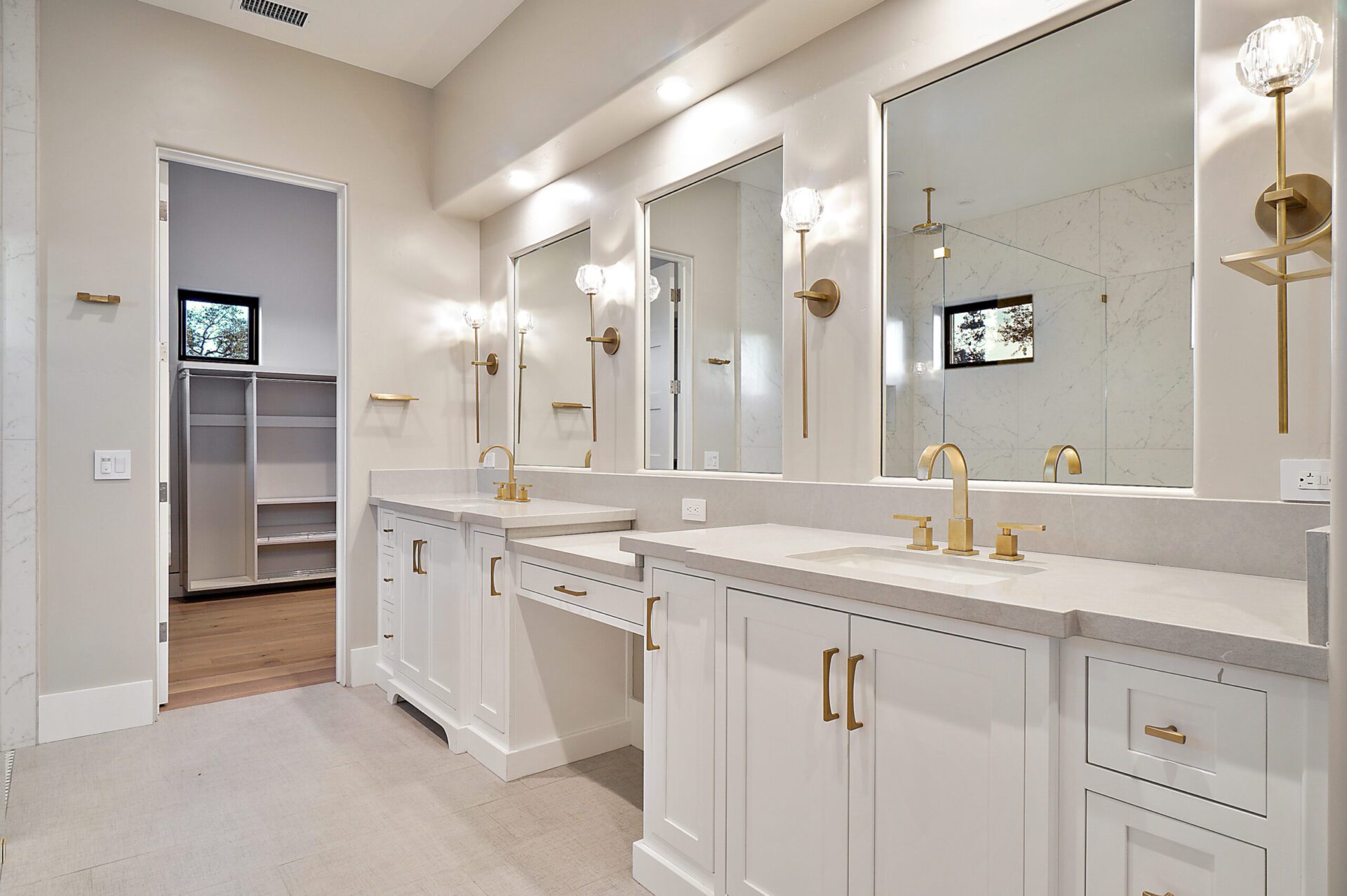 Custom built house in Templeton_masterbathroom